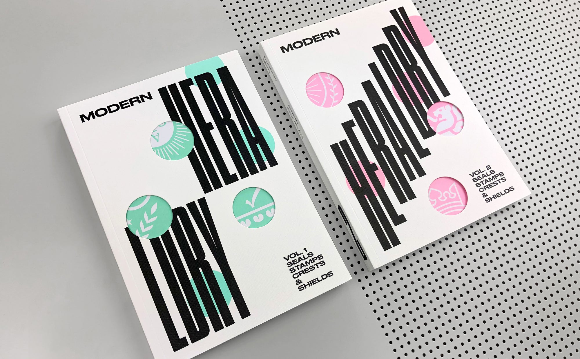 Modern Heraldry: Volume 2